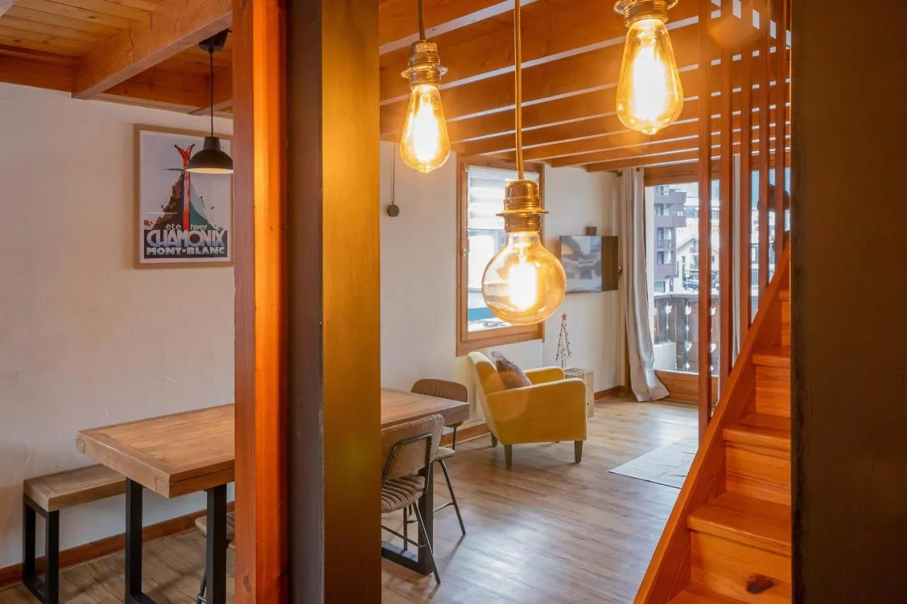 Refuge De L'Aiguille - 2 Bedroom Duplex In The Heart Of Chamonix